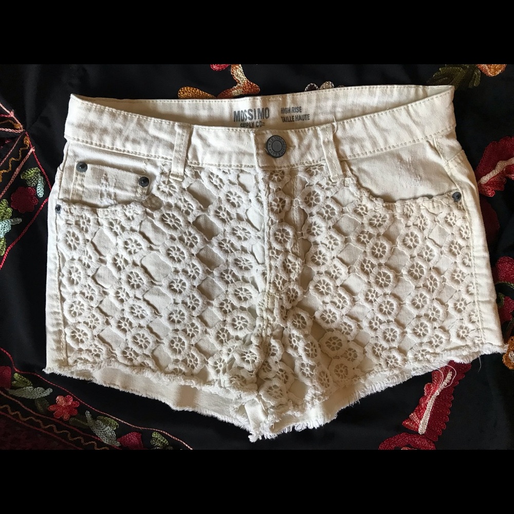 ☮ Bohemian Crochet Mossimo SHORT SHORTS size 7